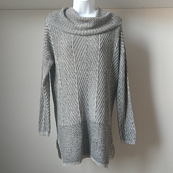 eight eight eight Sweaters - EUC Eight eight eight Herringbone Sweater - L